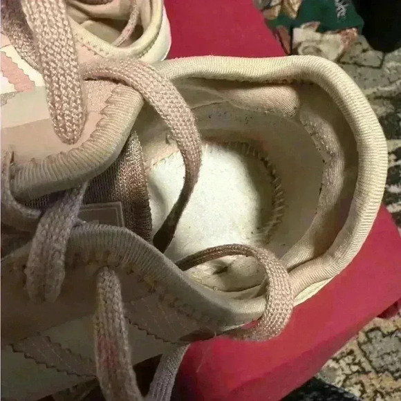 Adidas tennis shoes cute pink good condition running exercise 7.5 womens n 5923 - Picture 10 of 10